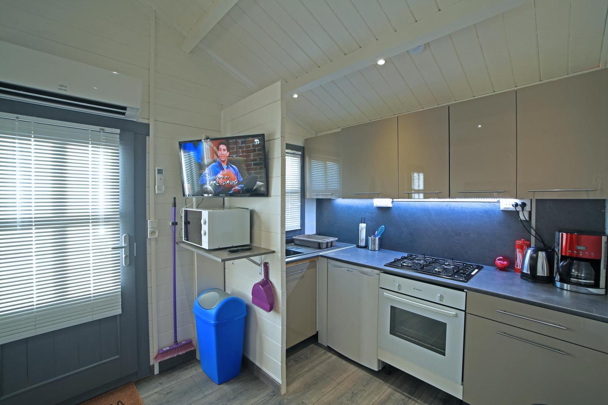 Chalet Mont Ventoux Et Chalet Vip Camaret-sur-Aigues Стая снимка