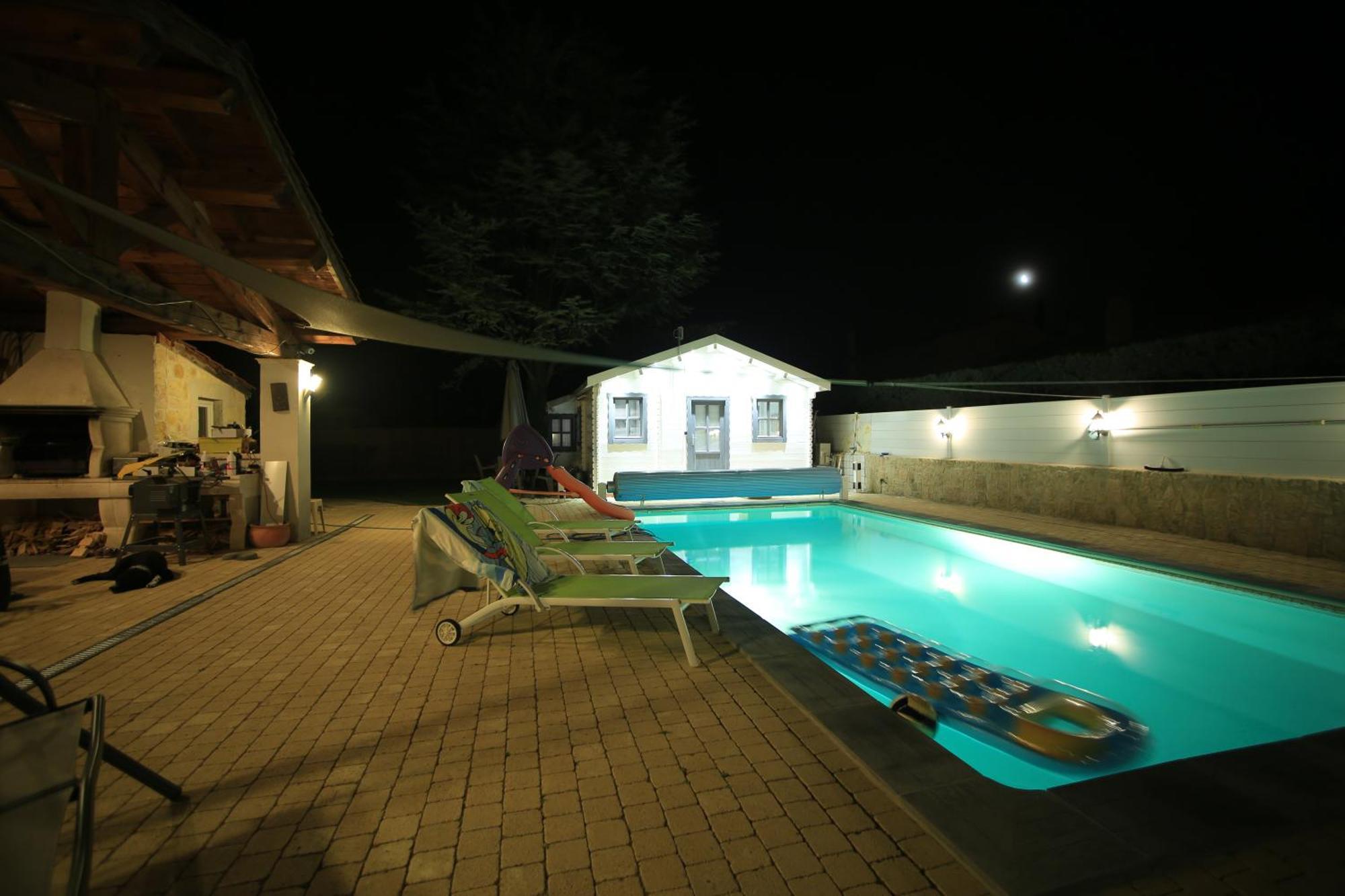 Chalet Mont Ventoux Et Chalet Vip Camaret-sur-Aigues Стая снимка