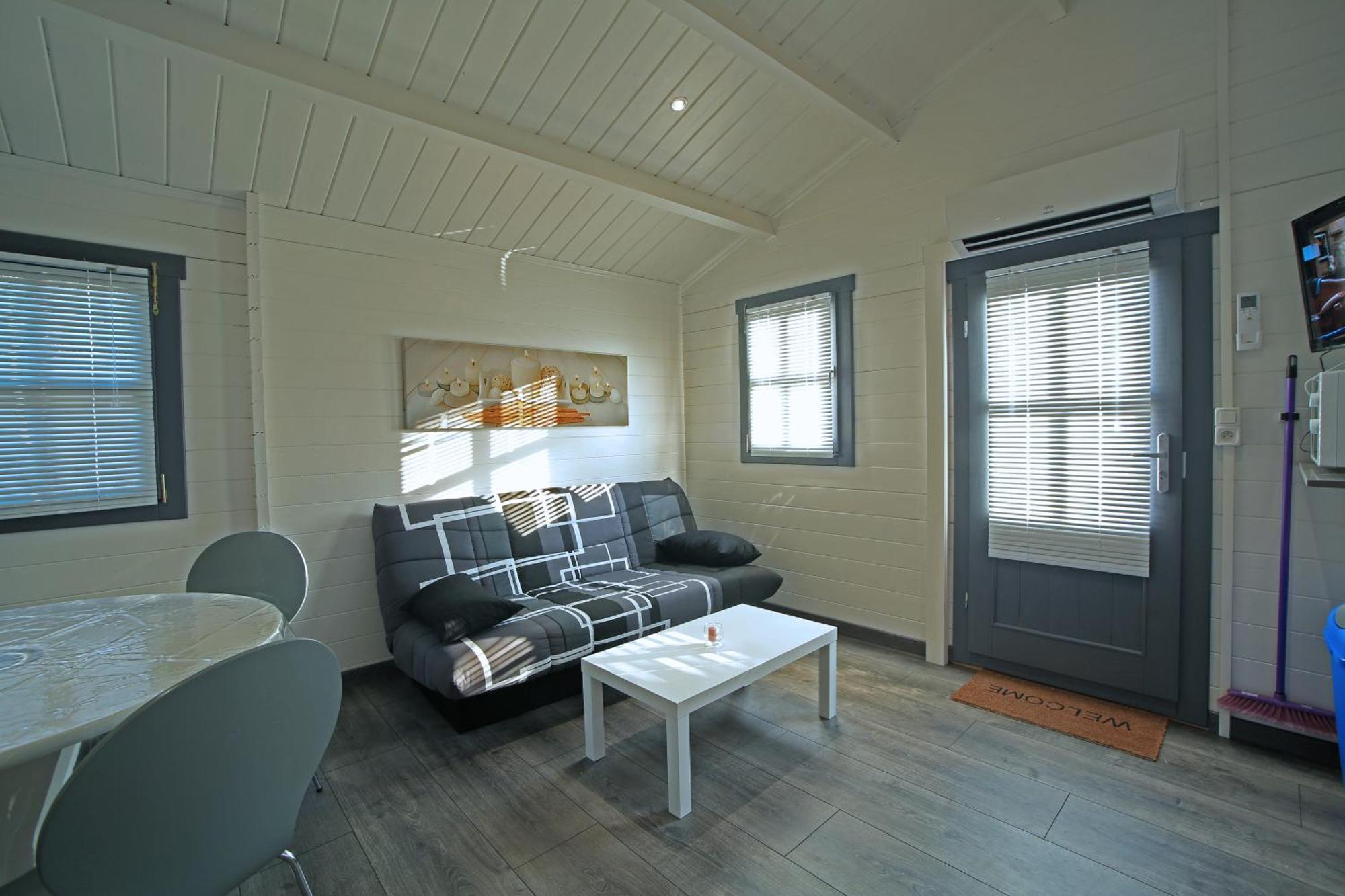Chalet Mont Ventoux Et Chalet Vip Camaret-sur-Aigues Стая снимка