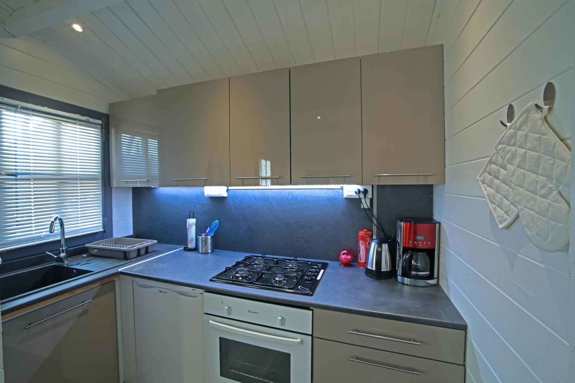 Chalet Mont Ventoux Et Chalet Vip Camaret-sur-Aigues Екстериор снимка
